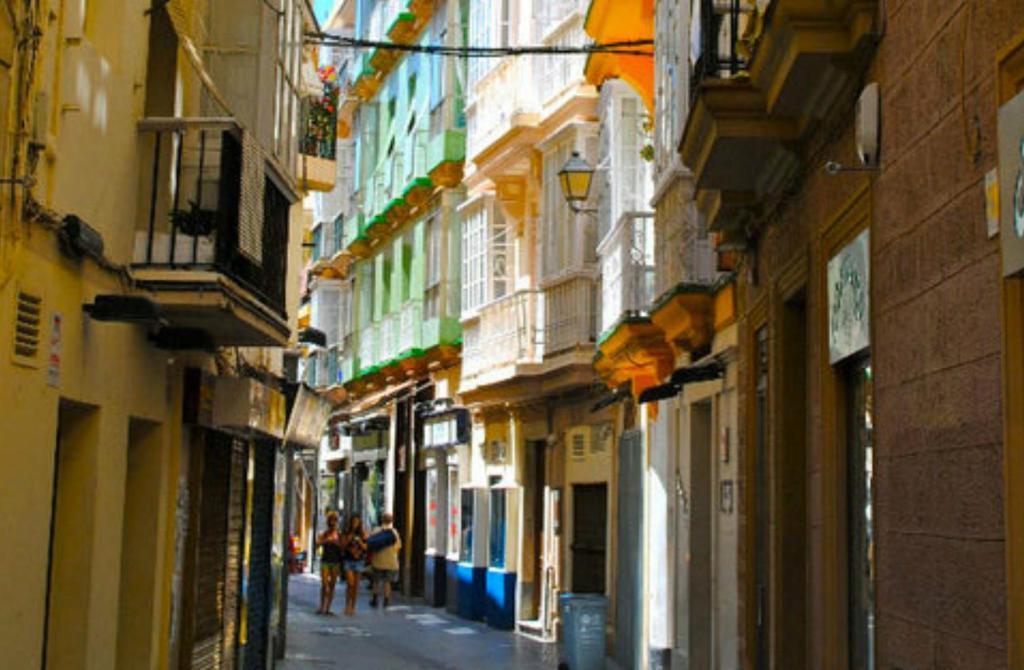 Cadiz Inn Backpackers ภายนอก รูปภาพ
