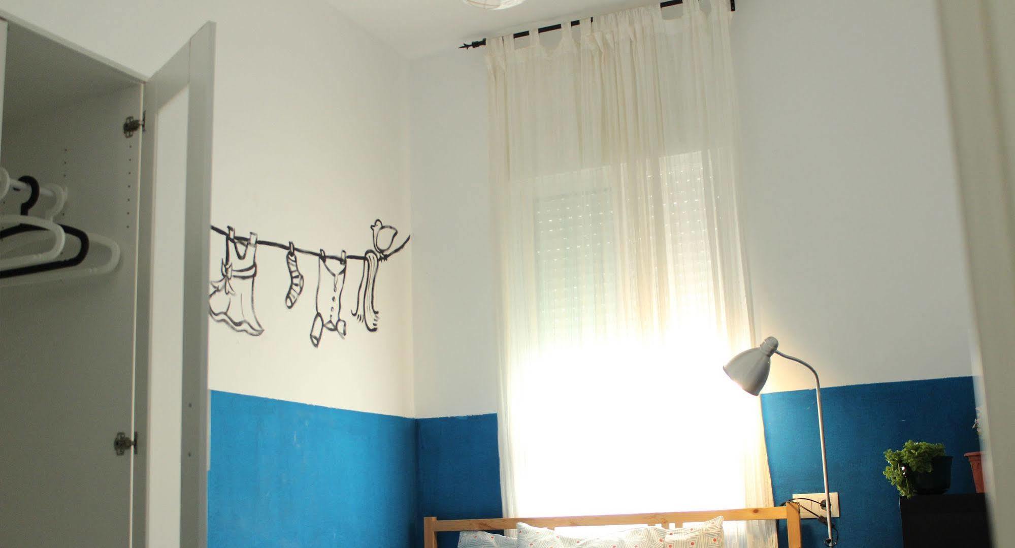 Cadiz Inn Backpackers ภายนอก รูปภาพ