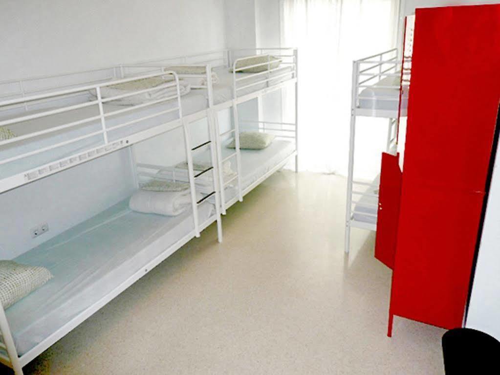 Cadiz Inn Backpackers ภายนอก รูปภาพ