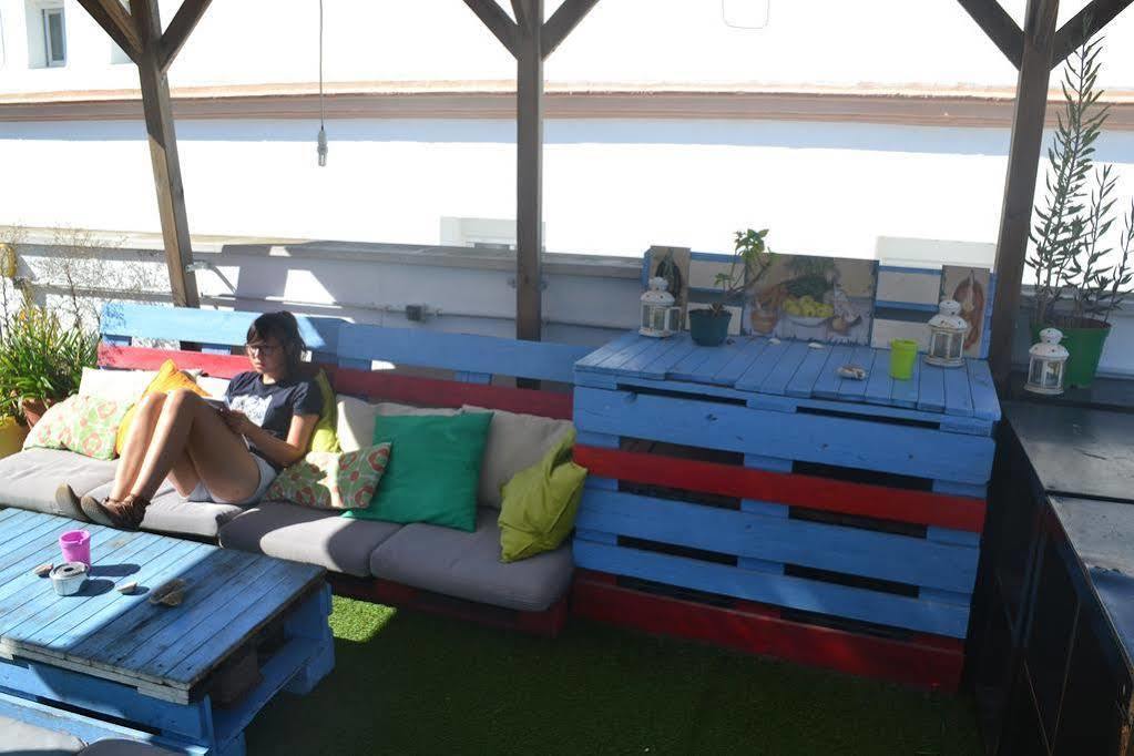 Cadiz Inn Backpackers ภายนอก รูปภาพ